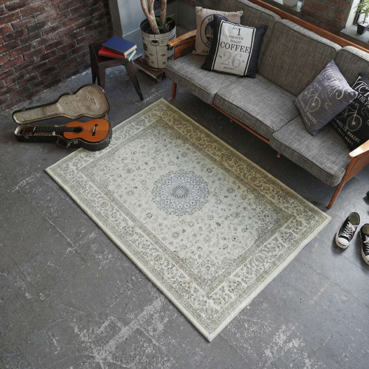 ラグ マイクロファイバー クラシックデザイン 140x200cm ラグマット カーペット 絨毯 マット フロアマット アクセントラグ 長方形 2畳 オールシーズン ホットカーペット 床暖 対応