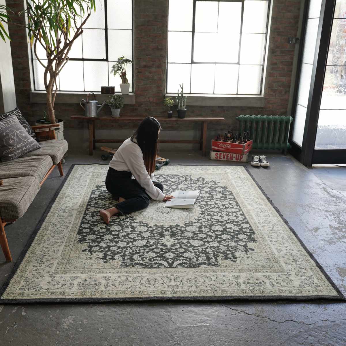 ラグ マイクロファイバー クラシックデザイン 140x200cm ラグマット カーペット 絨毯 マット フロアマット アクセントラグ 長方形 2畳 オールシーズン ホットカーペット 床暖 対応