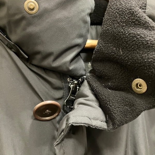 23区オム ブラック 48サイズ ダウンコート アパレル アウター ユニセックス 【中古】 23区オム ブラック 48サイズ ダウンコート アパレル アウター ユニセックス 【中古】