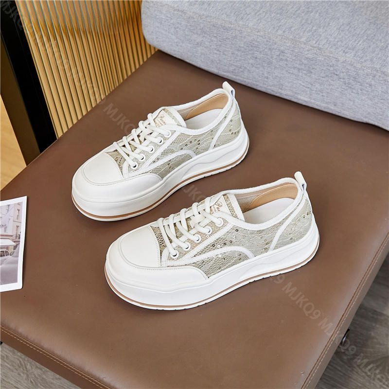 1000円OFFクーポン カジュアル スニーカー レディース 厚底 レース 通気 ランニングシューズ 通学靴 美脚 デッキシューズ 軽量 無地 疲れにくい 柔らかい 走れる 美脚スニーカー 滑り止め