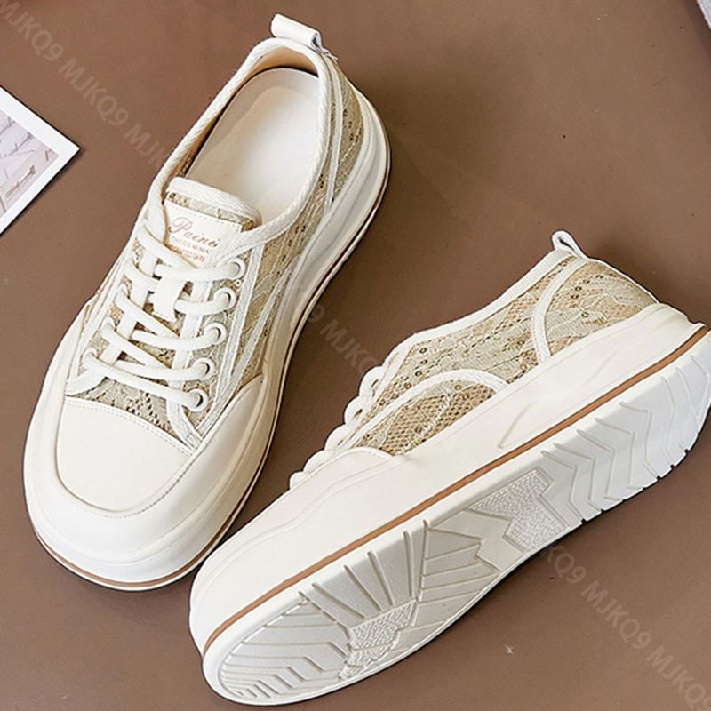 1000円OFFクーポン カジュアル スニーカー レディース 厚底 レース 通気 ランニングシューズ 通学靴 美脚 デッキシューズ 軽量 無地 疲れにくい 柔らかい 走れる 美脚スニーカー 滑り止め