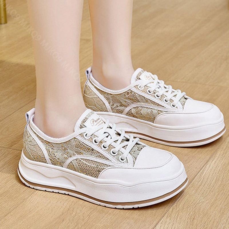 1000円OFFクーポン カジュアル スニーカー レディース 厚底 レース 通気 ランニングシューズ 通学靴 美脚 デッキシューズ 軽量 無地 疲れにくい 柔らかい 走れる 美脚スニーカー 滑り止め