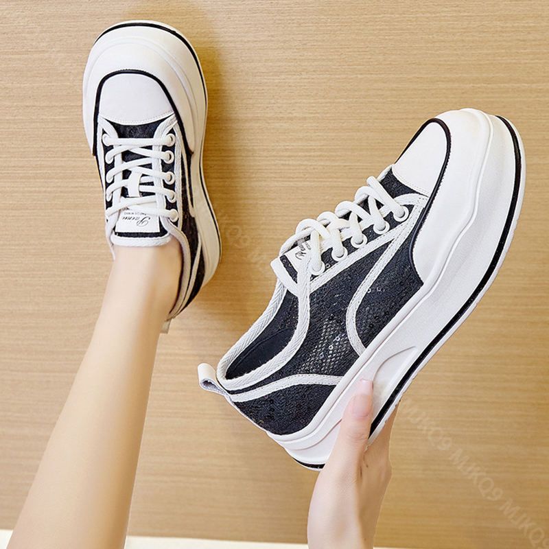 1000円OFFクーポン カジュアル スニーカー レディース 厚底 レース 通気 ランニングシューズ 通学靴 美脚 デッキシューズ 軽量 無地 疲れにくい 柔らかい 走れる 美脚スニーカー 滑り止め