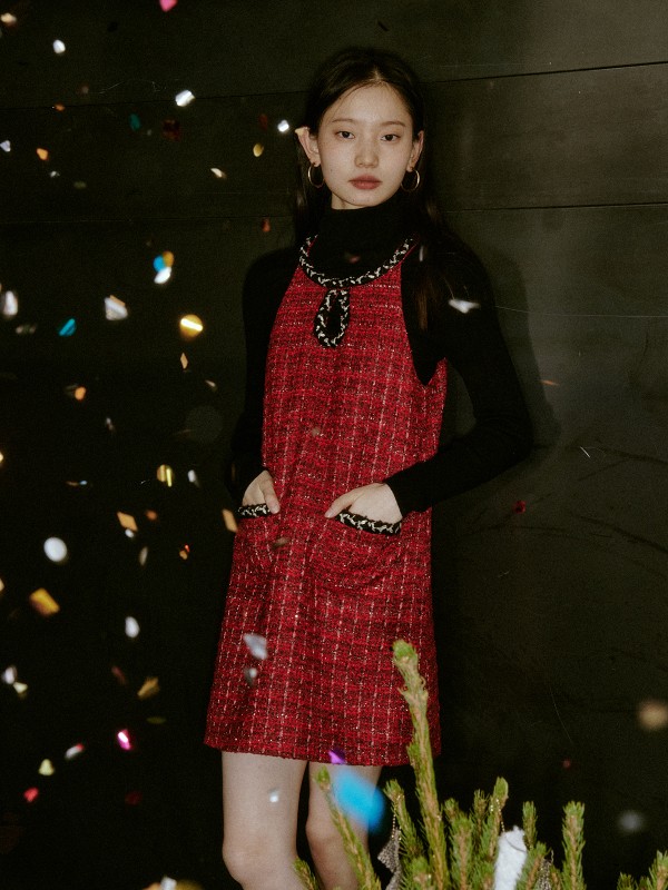 オーモントエッグタルトホームレトロホルターネックウォータードロップドレス冬新作ウエストスリムショートベストドレス