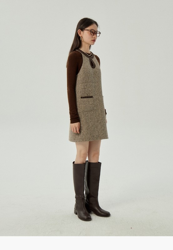 オーモントエッグタルトホームレトロホルターネックウォータードロップドレス冬新作ウエストスリムショートベストドレス