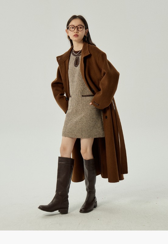 オーモントエッグタルトホームレトロホルターネックウォータードロップドレス冬新作ウエストスリムショートベストドレス