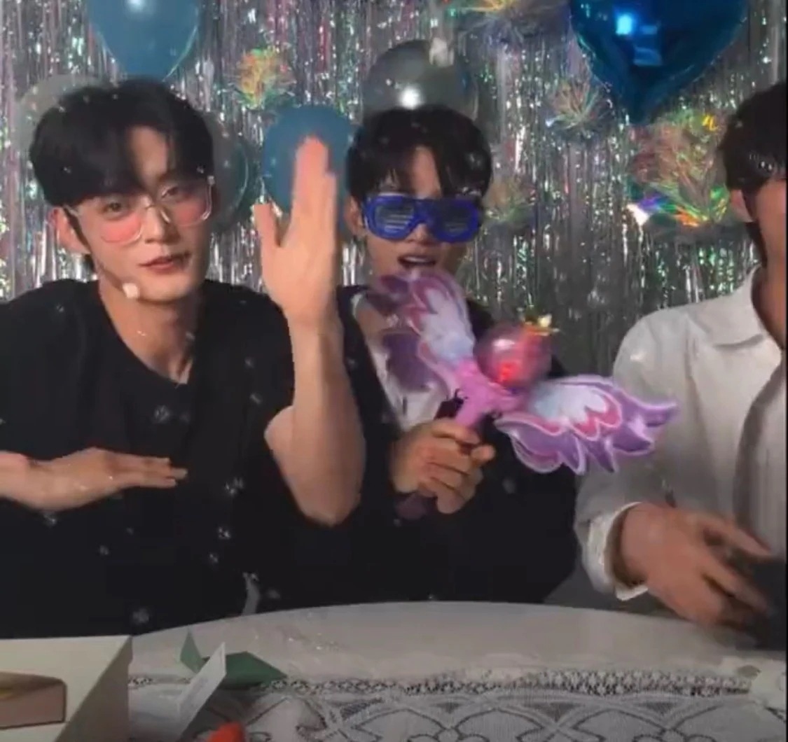 zb1 ゼベウォン ジャンハオledメガネ にんじんボールペンレコーダー ミニトマト育てセット 誕生日プレゼントセット ゼロベースワン