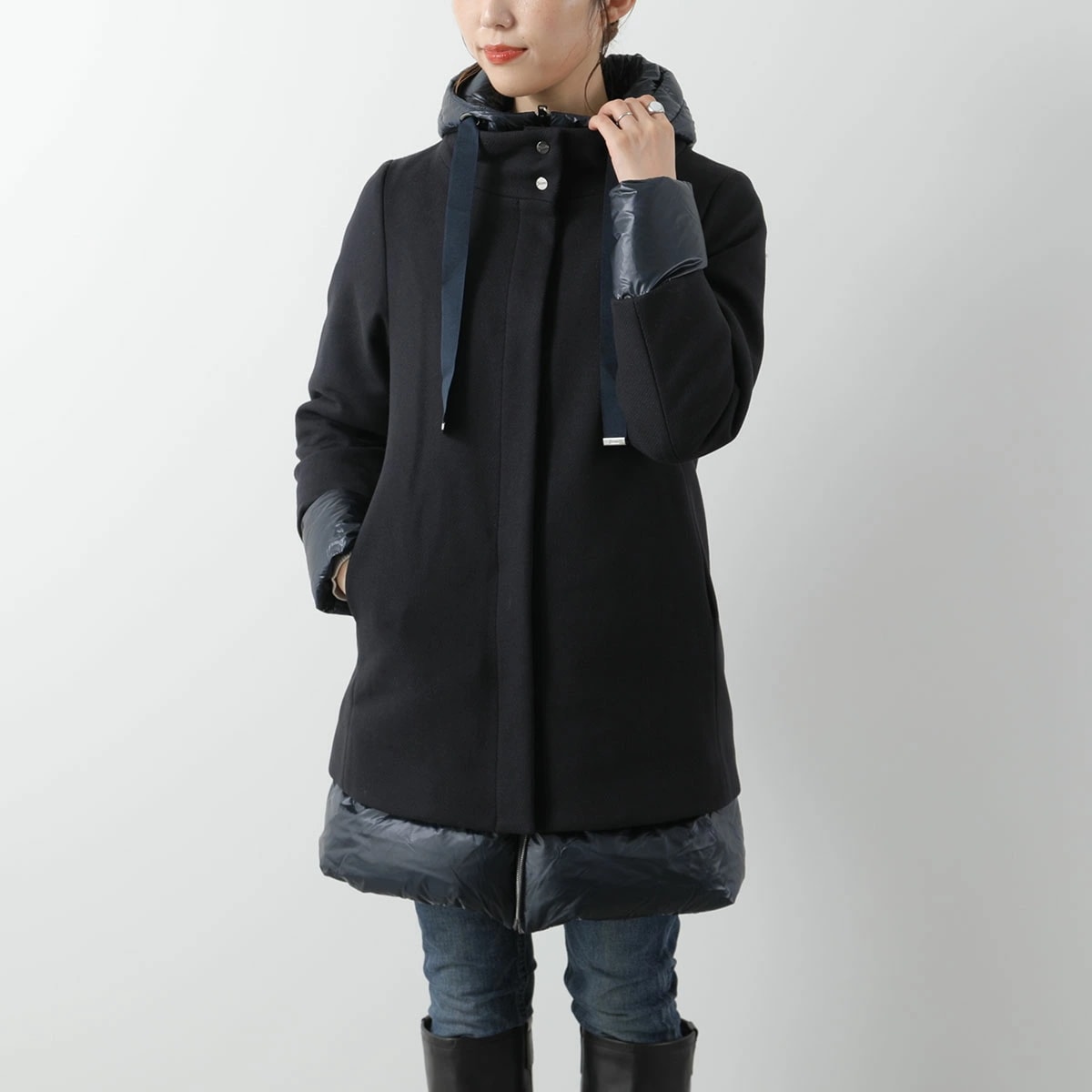 HERNO ヘルノ ダウンコート PI001966D 33344 レディース ナイロン×ウールツイル 切り替え フード付き Aシェイプ 撥水加工 カラー3色 HERNO ヘルノ ダウンコート PI001966D 33344 レディース ナイロン×ウールツイル 切り替え フード付き Aシェイプ 撥水加工 カラー3色