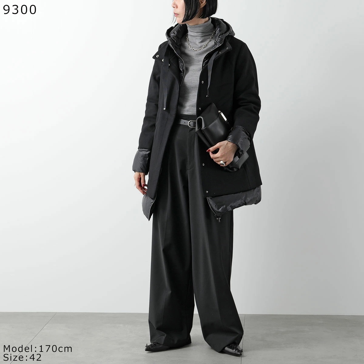 HERNO ヘルノ ダウンコート PI001966D 33344 レディース ナイロン×ウールツイル 切り替え フード付き Aシェイプ 撥水加工 カラー3色 HERNO ヘルノ ダウンコート PI001966D 33344 レディース ナイロン×ウールツイル 切り替え フード付き Aシェイプ 撥水加工 カラー3色