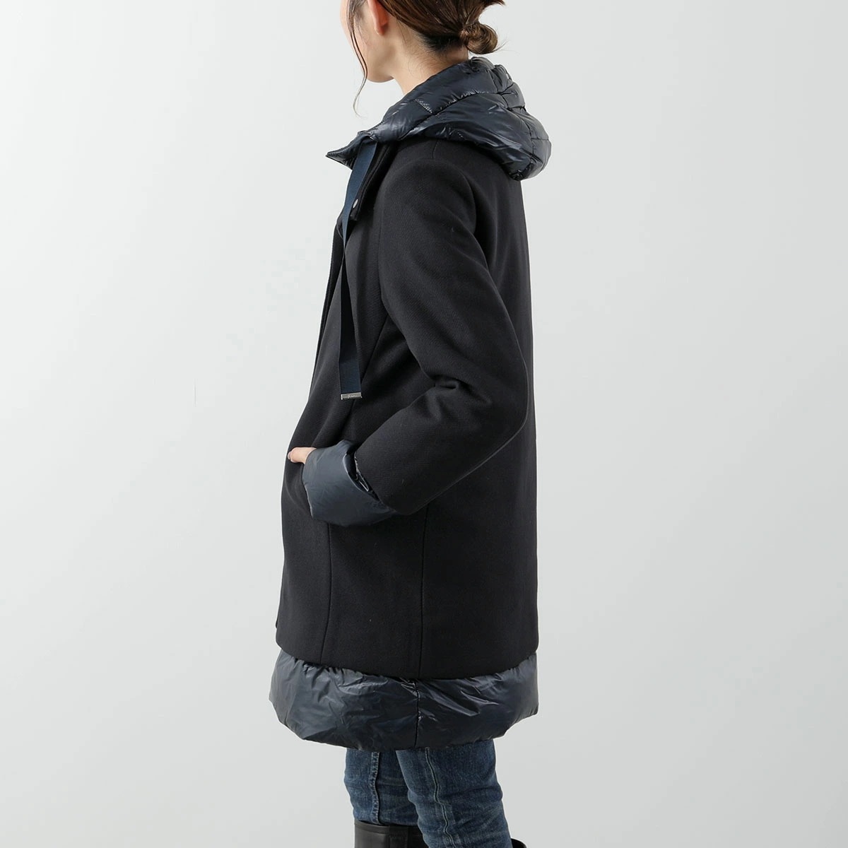 HERNO ヘルノ ダウンコート PI001966D 33344 レディース ナイロン×ウールツイル 切り替え フード付き Aシェイプ 撥水加工 カラー3色 HERNO ヘルノ ダウンコート PI001966D 33344 レディース ナイロン×ウールツイル 切り替え フード付き Aシェイプ 撥水加工 カラー3色