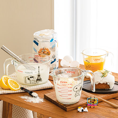 Qoo10] Pyrex パイレックススヌーピー耐熱ガラス計量カッ