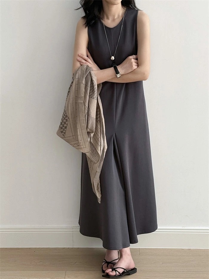 マキシワンピース レディース ノースリワンピ Aライン ノースリーブ ロング丈 ロングワンピース ロングワンピ ワンピ ドレス マキシ フレア クルーネック ポケット 無地 シンプル 上品