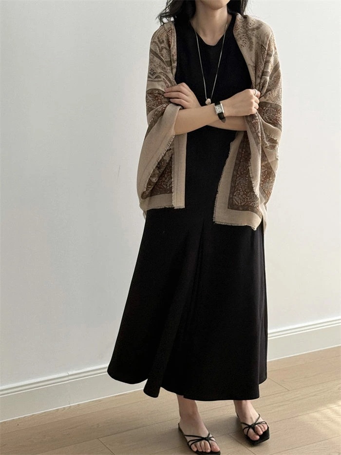 マキシワンピース レディース ノースリワンピ Aライン ノースリーブ ロング丈 ロングワンピース ロングワンピ ワンピ ドレス マキシ フレア クルーネック ポケット 無地 シンプル 上品