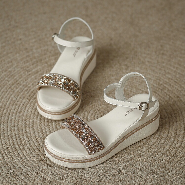 ウェッジソール サンダル レディース キラキラ 厚底サンダル ウェッジサンダル ストライプサンダル 厚底 お洒落なサンダル 歩きやすい 安定感 ビーチサンダル かかとあり 夏 ベルト 靴 女性 大人 ウェッジソール サンダル レディース キラキラ 厚底サンダル ウェッジサンダル ストライプサンダル 厚底 お洒落なサンダル 歩きやすい 安定感 ビーチサンダル かかとあり 夏 ベルト 靴 女性 大人