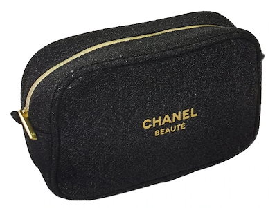 新品✨ CHANEL NOVELTY ショルダーストラップ付きポーチ限定非売品 楽天市場】CHANEL NOVELTY シャネル ロゴ入化粧ポーチ Dカン CC