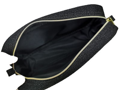 新品✨ CHANEL NOVELTY ショルダーストラップ付きポーチ限定非売品 楽天市場】CHANEL NOVELTY シャネル ロゴ入化粧ポーチ Dカン CC