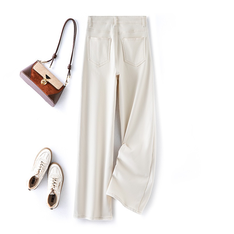 秋と冬の女性のための白いベルベットのストレートジーンズ緩い弾性快適な暖かい厚いベルベットのズボンハイウエスト痩身