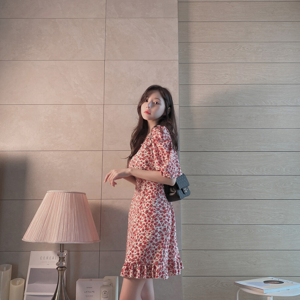 2色 レトロ風 ワンピース 半袖 春 夏 かわいい aライン Aライン フレア フレアスカート ミニ丈 ショート丈 膝上 フリル袖 パフスリーブ 萌袖 Vネック カシュクール スリム タイト 細身 ス 2色 レトロ風 ワンピース 半袖 春 夏 かわいい aライン Aライン フレア フレアスカート ミニ丈 ショート丈 膝上 フリル袖 パフスリーブ 萌袖 Vネック カシュクール スリム タイト 細身 ス