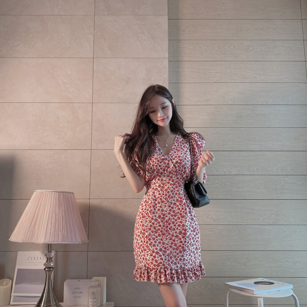 2色 レトロ風 ワンピース 半袖 春 夏 かわいい aライン Aライン フレア フレアスカート ミニ丈 ショート丈 膝上 フリル袖 パフスリーブ 萌袖 Vネック カシュクール スリム タイト 細身 ス 2色 レトロ風 ワンピース 半袖 春 夏 かわいい aライン Aライン フレア フレアスカート ミニ丈 ショート丈 膝上 フリル袖 パフスリーブ 萌袖 Vネック カシュクール スリム タイト 細身 ス