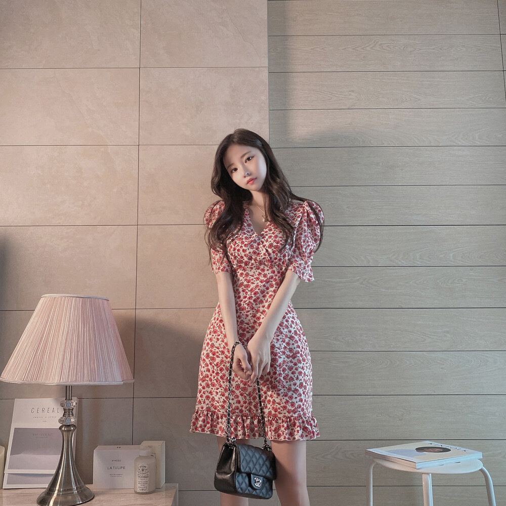 2色 レトロ風 ワンピース 半袖 春 夏 かわいい aライン Aライン フレア フレアスカート ミニ丈 ショート丈 膝上 フリル袖 パフスリーブ 萌袖 Vネック カシュクール スリム タイト 細身 ス 2色 レトロ風 ワンピース 半袖 春 夏 かわいい aライン Aライン フレア フレアスカート ミニ丈 ショート丈 膝上 フリル袖 パフスリーブ 萌袖 Vネック カシュクール スリム タイト 細身 ス