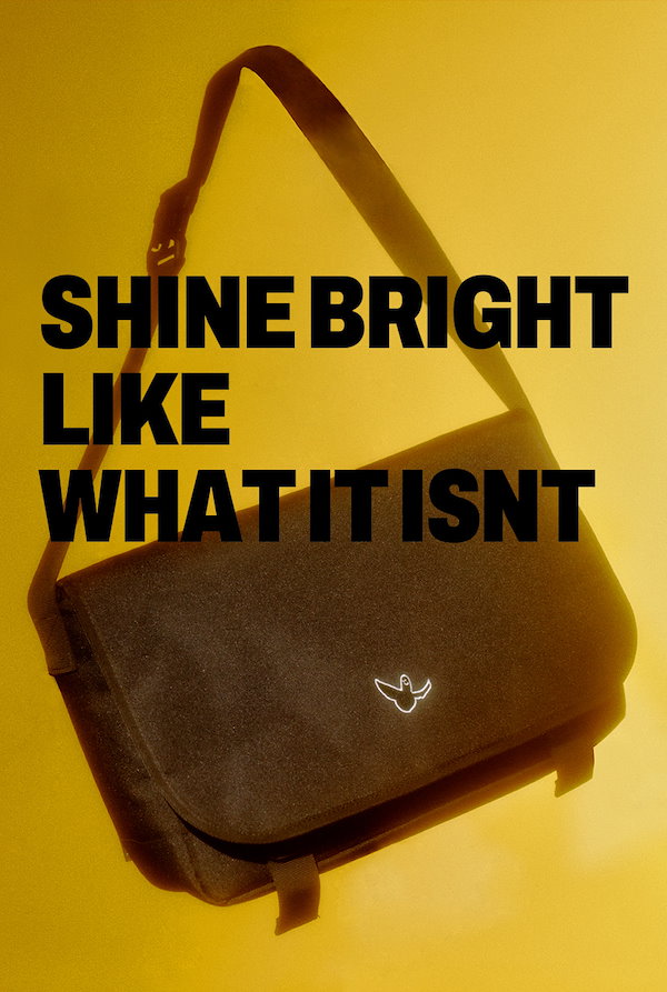 ★WHATITISNT★ANGEL LOGO MESSENGER BAG★メッセンジャーバッグ ☆WHATITISNT☆ANGEL LOGO MESSENGER BAG☆メッセンジャーバッグ