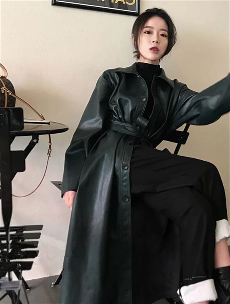 今季トレンドロングレザーコート PUフェイクレザー エコレザージャケット ロングセクション 大人気