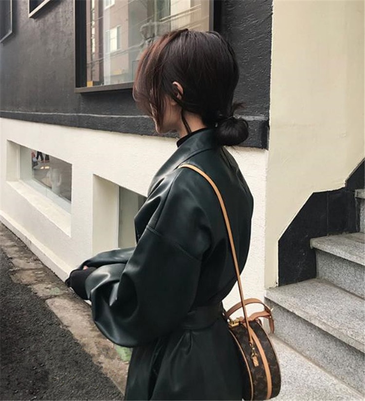 今季トレンドロングレザーコート PUフェイクレザー エコレザージャケット ロングセクション 大人気