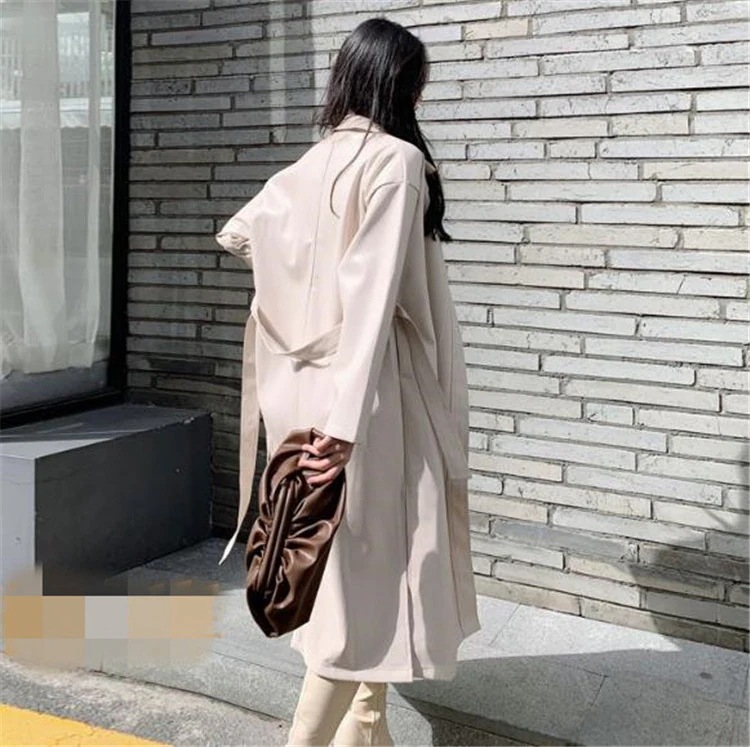 今季トレンドロングレザーコート PUフェイクレザー エコレザージャケット ロングセクション 大人気