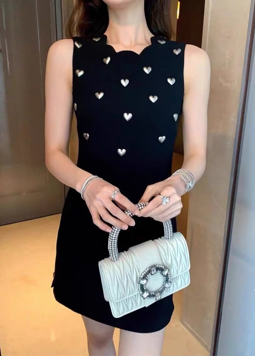 新入荷　ソリッドハートミニワンピース　人気トップス　コーデ　パーティードレス　二次会　上品　おしゃれ