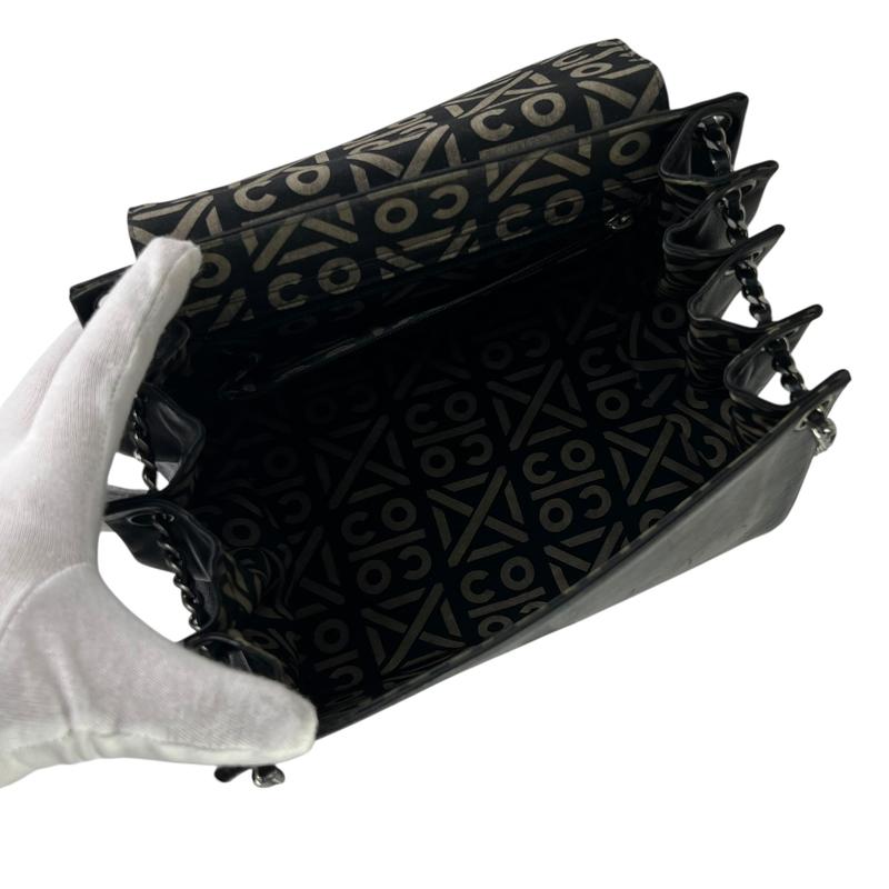 CHANEL シャネル チョコバー ラムスキン ショルダーバッグ ブラック A-8042 CHANEL シャネル チョコバー ラムスキン ショルダーバッグ ブラック A-8042