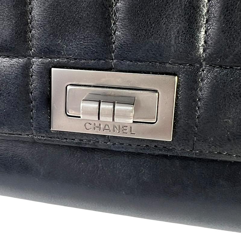 CHANEL シャネル チョコバー ラムスキン ショルダーバッグ ブラック A-8042 CHANEL シャネル チョコバー ラムスキン ショルダーバッグ ブラック A-8042