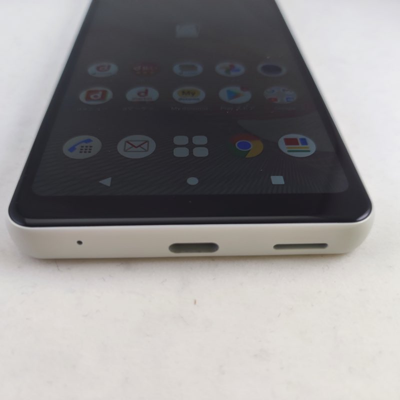 Xperia AceII SO-41B 64GB FMラジオ アウトレット 特典付 docomo版 SIMロック解除済 dace2wh-a186y4