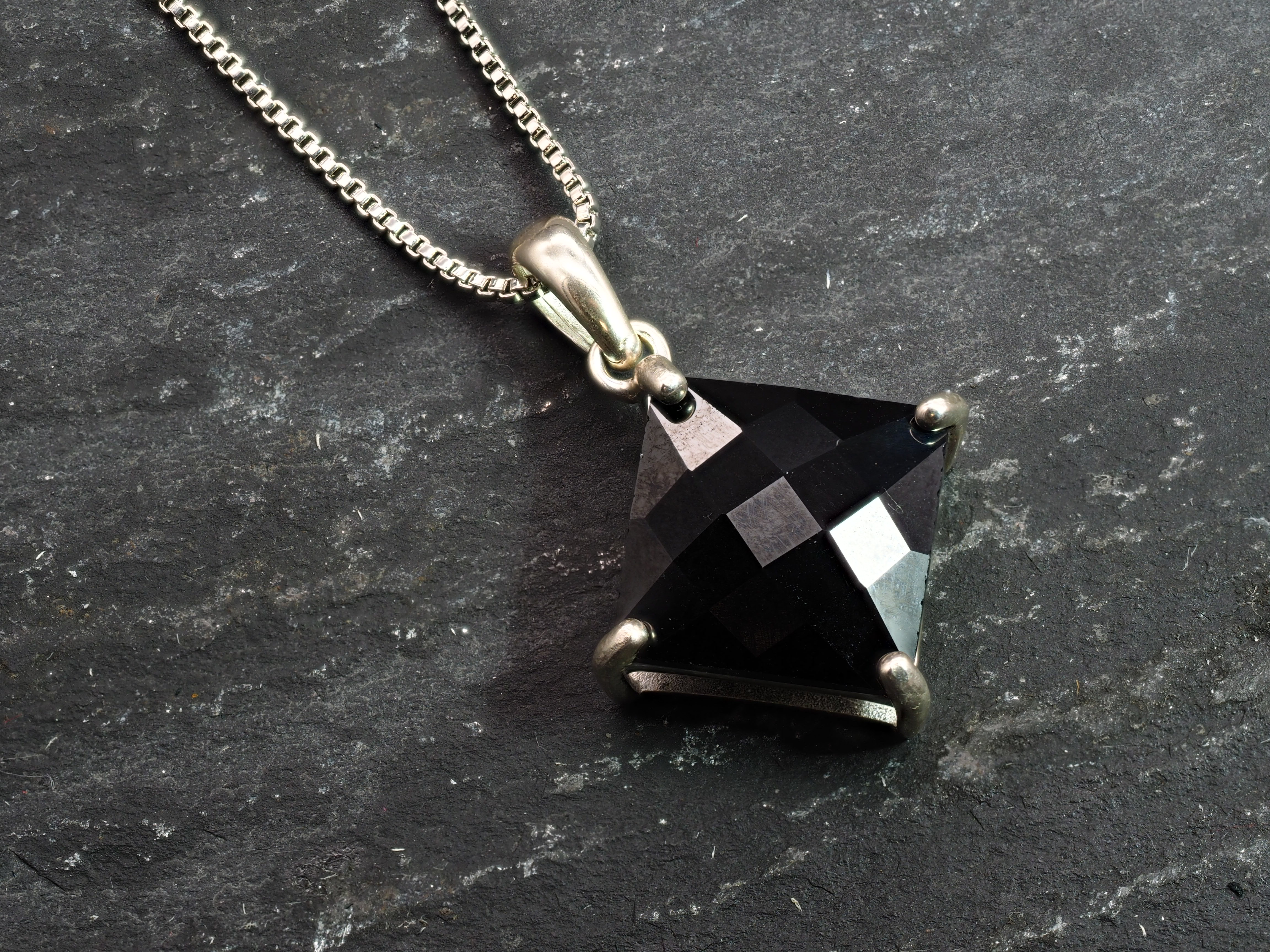 選べる!! 天然 ブラック ダイヤモンド ネックレス ミラーカットスクエアカット 3ct ベネチアンチェーン 18K イエローゴールド ホワイトゴールド ベネチアンチェーン ジュエリー ペンダント 選べる!! 天然 ブラック ダイヤモンド ネックレス ミラーカットスクエアカット 3ct ベネチアンチェーン 18K イエローゴールド ホワイトゴールド ベネチアンチェーン ジュエリー ペンダント