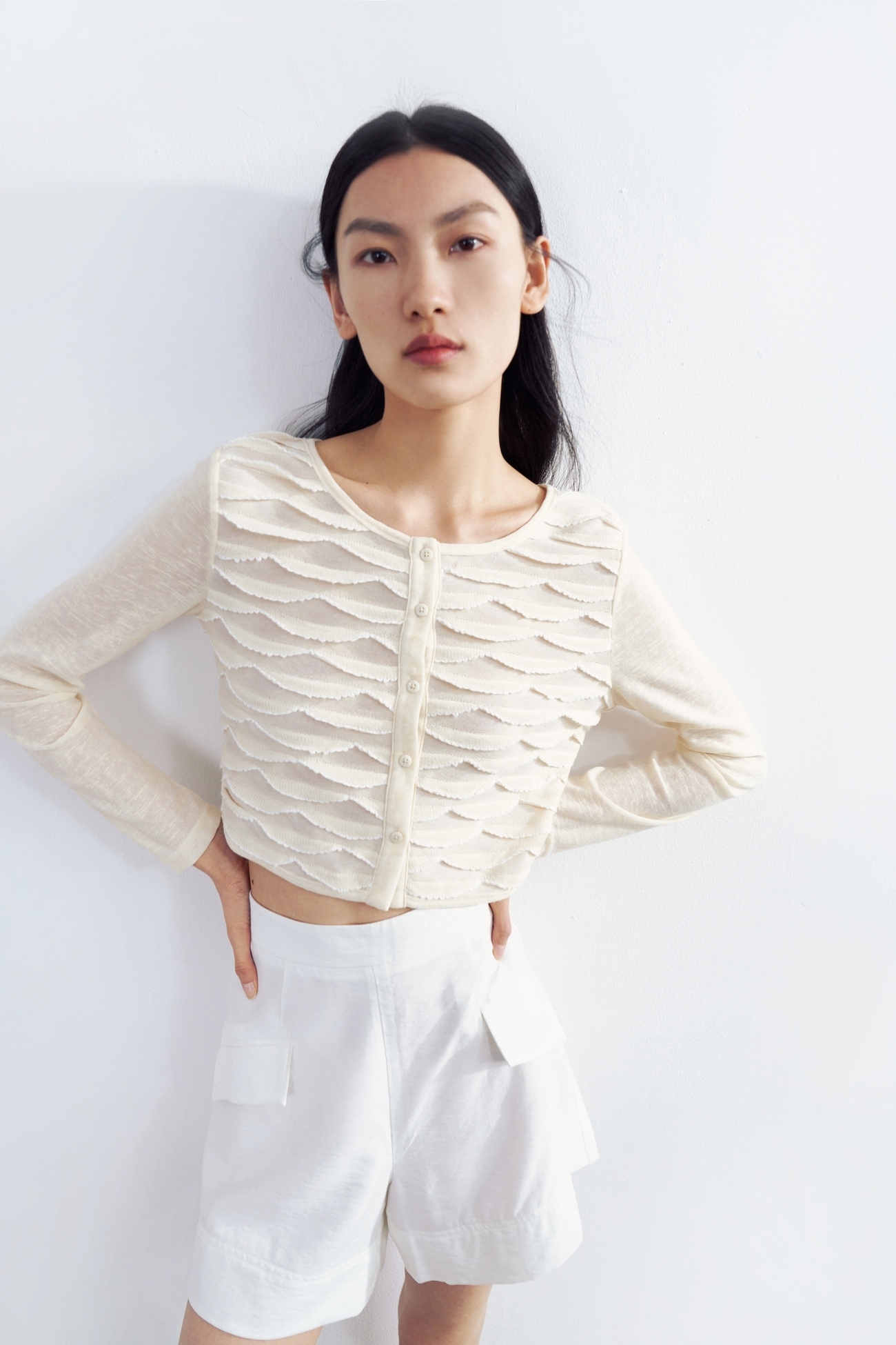 春 レディース カジュアル スタイル レース ラミネート ラウンドネック 長袖 Tシャツ ヌードアプリコット S M L トップス シャツ 袖あり 長袖 かわいい 大人可愛い きれいめ シンプル 大人