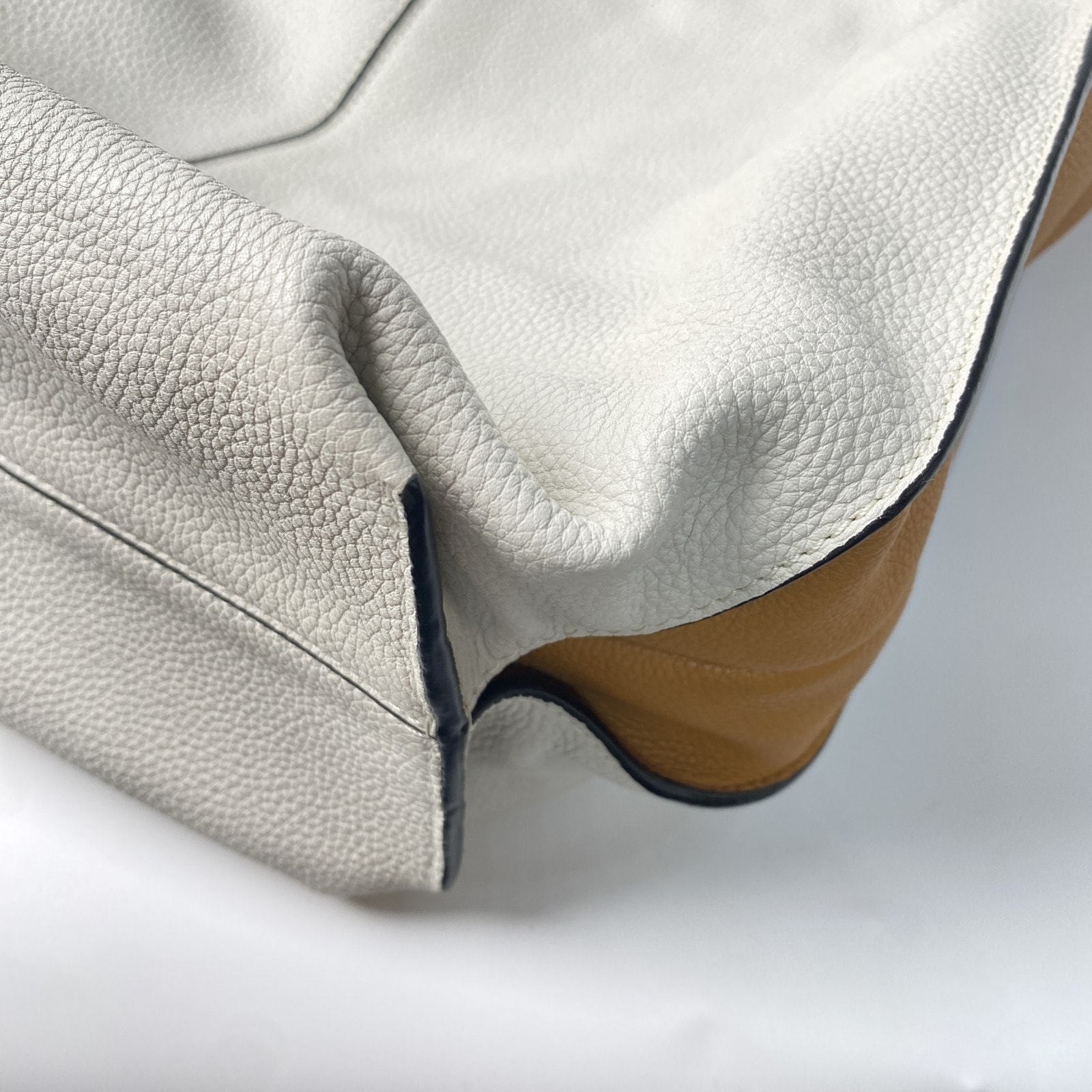 美品 ロエベ LOEWE レディース バイカラー レザー ショルダーバッグ トートバッグ 肩がけ 美品 ロエベ LOEWE レディース バイカラー レザー ショルダーバッグ トートバッグ 肩がけ