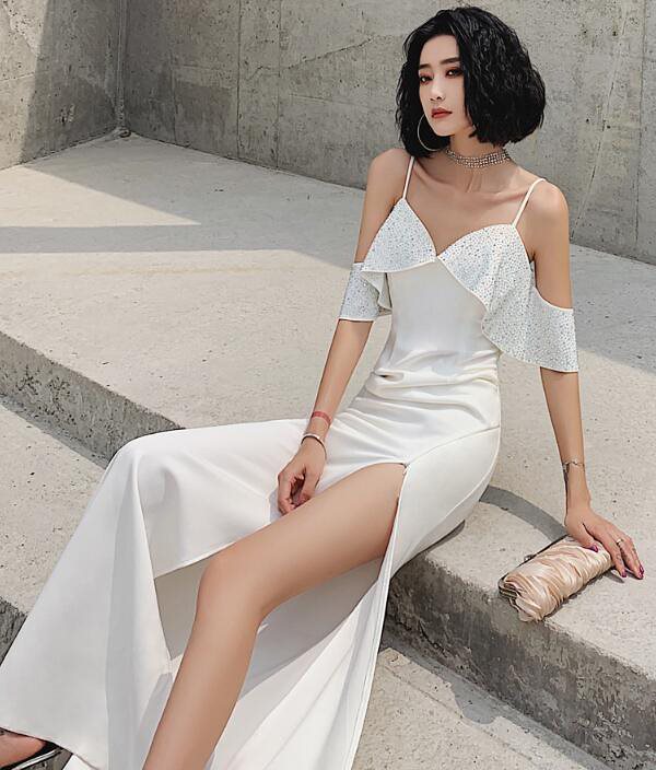 「上品」キャミソールウエディングドレス ロングドレス 結婚式 二次会 スリットワンピース パーティー 「上品」キャミソールウエディングドレス ロングドレス 結婚式 二次会 スリットワンピース パーティー