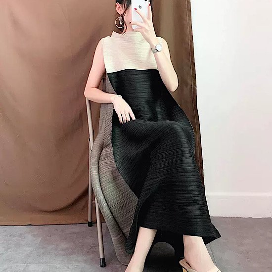 【取寄：納期2週間】ワンピース バイカラー フレア こなれ感 マキシ丈 ノースリーブ レディース 無地 体型カバー