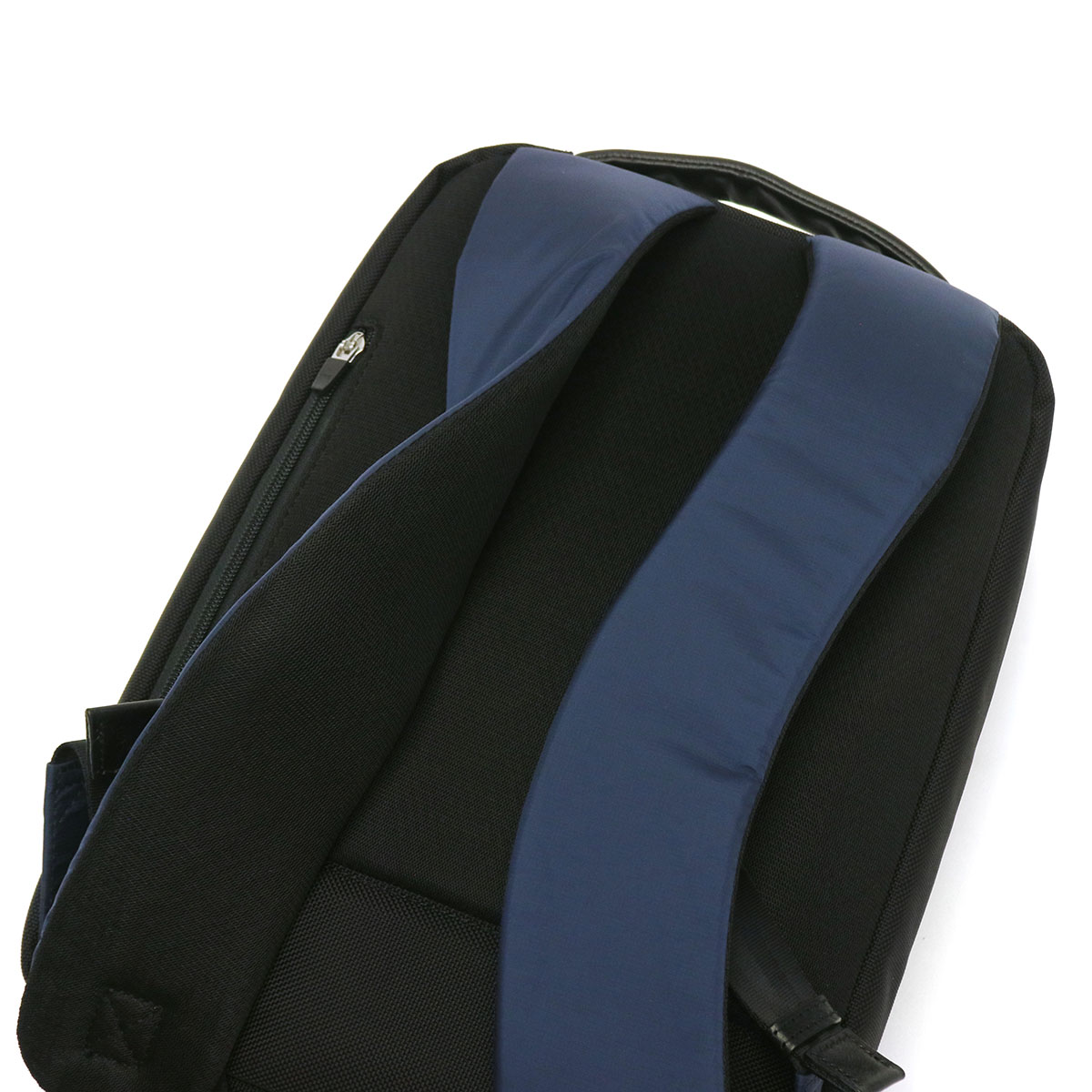 リップス リュックサック ビジネスリュック A4 PC収納 13インチ 軽量 軽い 撥水 ビジネスリュック 通勤リュック 通勤 仕事用 ビジネス 黒 メンズ 924701 リップス リュックサック ビジネスリュック A4 PC収納 13インチ 軽量 軽い 撥水 ビジネスリュック 通勤リュック 通勤 仕事用 ビジネス 黒 メンズ 924701