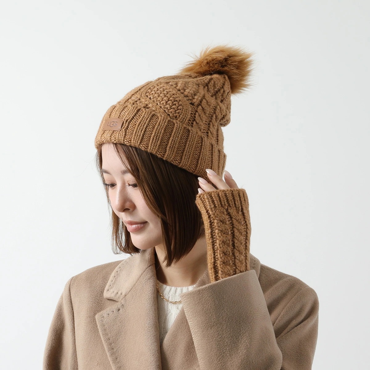 UGG ニット帽 アグ UGG W CURLY SHEEPSKIN CUFF HAT （CHESTNUT