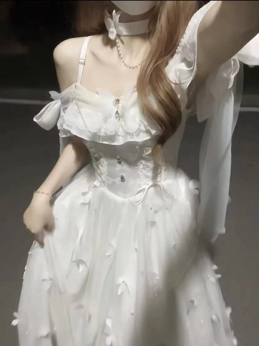 白い夏の風のベルスプリングと夏の白い月明かりの階段蝶のテーマゴッドセンシングスカート