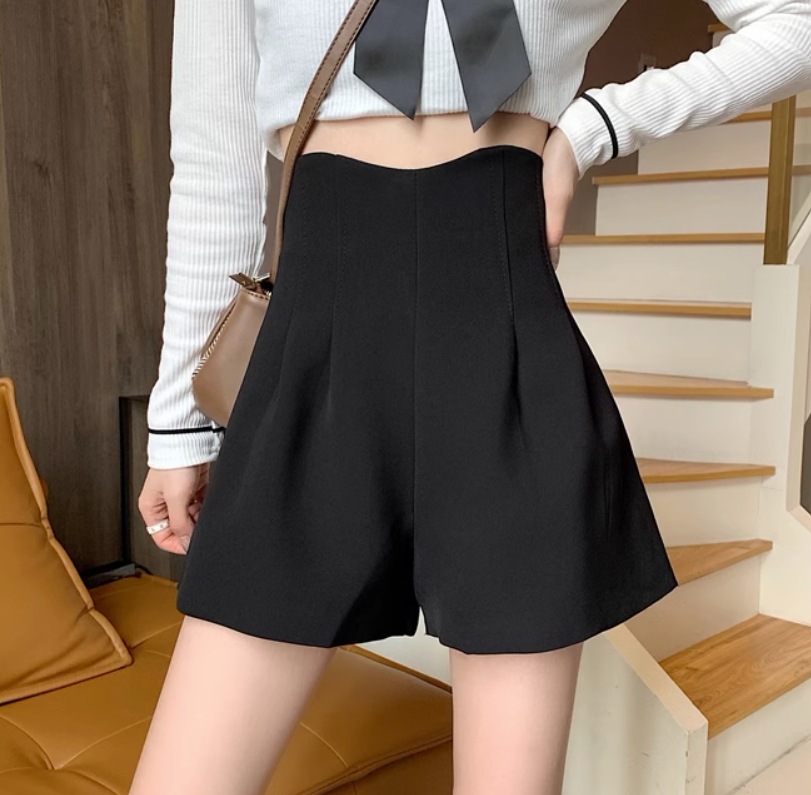 ボトムス モテアイテム デート ショートパンツ ハイウエスト フレアデザイン コットン かわいい 大人可愛い シンプル 大人 おしゃれ お洒落 レトロ 大人女子 キュート 存在感 柄 秋 冬 10代 ボトムス モテアイテム デート ショートパンツ ハイウエスト フレアデザイン コットン かわいい 大人可愛い シンプル 大人 おしゃれ お洒落 レトロ 大人女子 キュート 存在感 柄 秋 冬 10代