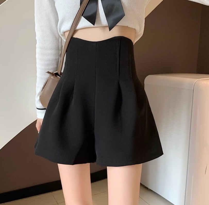 ボトムス モテアイテム デート ショートパンツ ハイウエスト フレアデザイン コットン かわいい 大人可愛い シンプル 大人 おしゃれ お洒落 レトロ 大人女子 キュート 存在感 柄 秋 冬 10代 ボトムス モテアイテム デート ショートパンツ ハイウエスト フレアデザイン コットン かわいい 大人可愛い シンプル 大人 おしゃれ お洒落 レトロ 大人女子 キュート 存在感 柄 秋 冬 10代