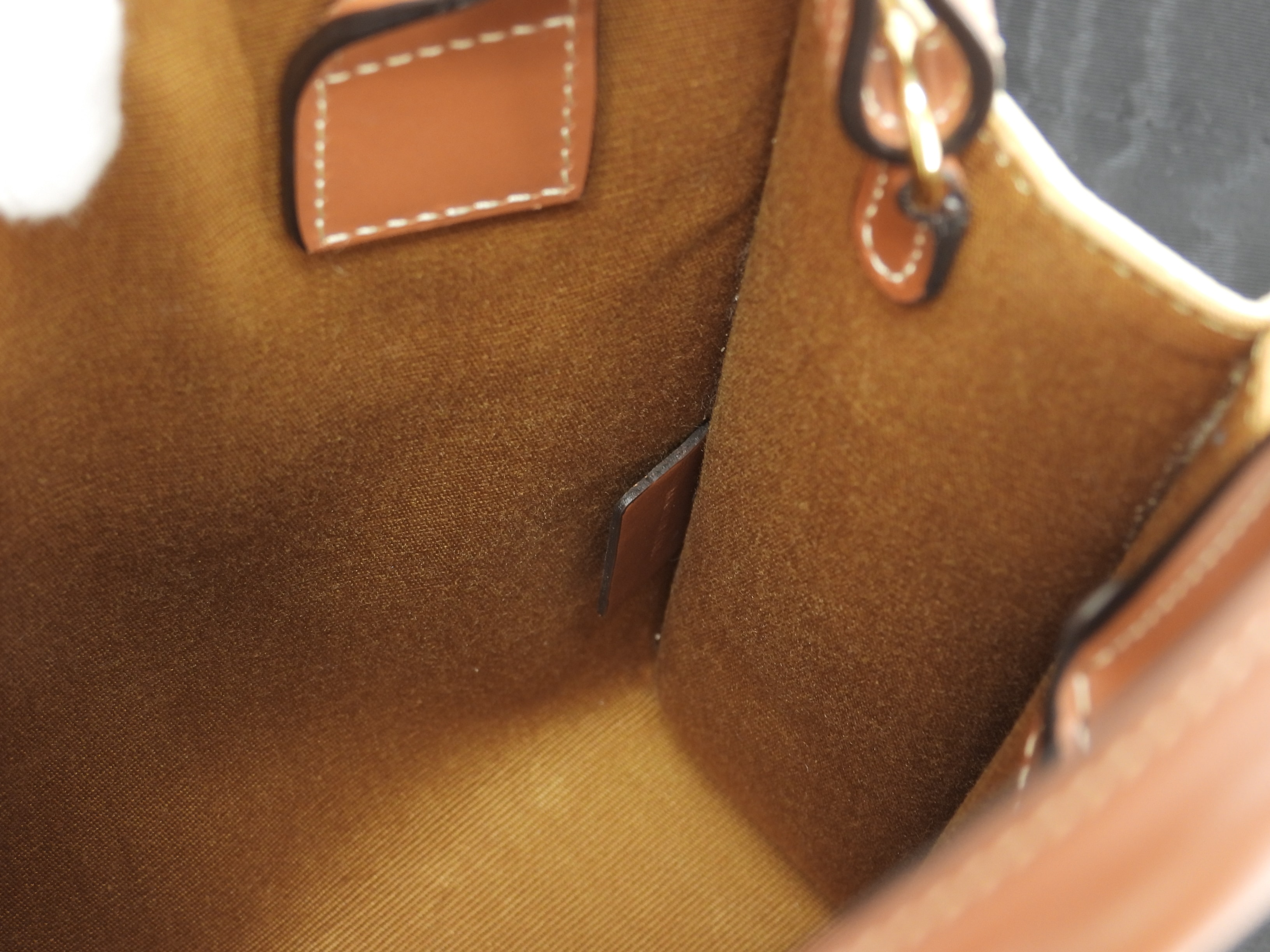 ミニヴァーティカルカバ トリオンフ 白茶 ポシェット ミニトートバッグ 美品@ 10 ミニヴァーティカルカバ トリオンフ 白茶 ポシェット ミニトートバッグ 美品@ 10