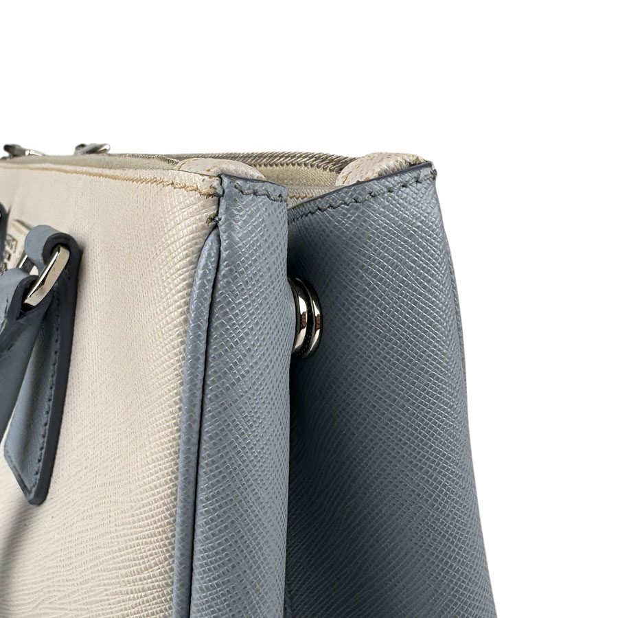 プラダ PRADA ハンドバッグ ショルダーバッグ レザー オフホワイト/ライトブルー シルバー レディース z5405
