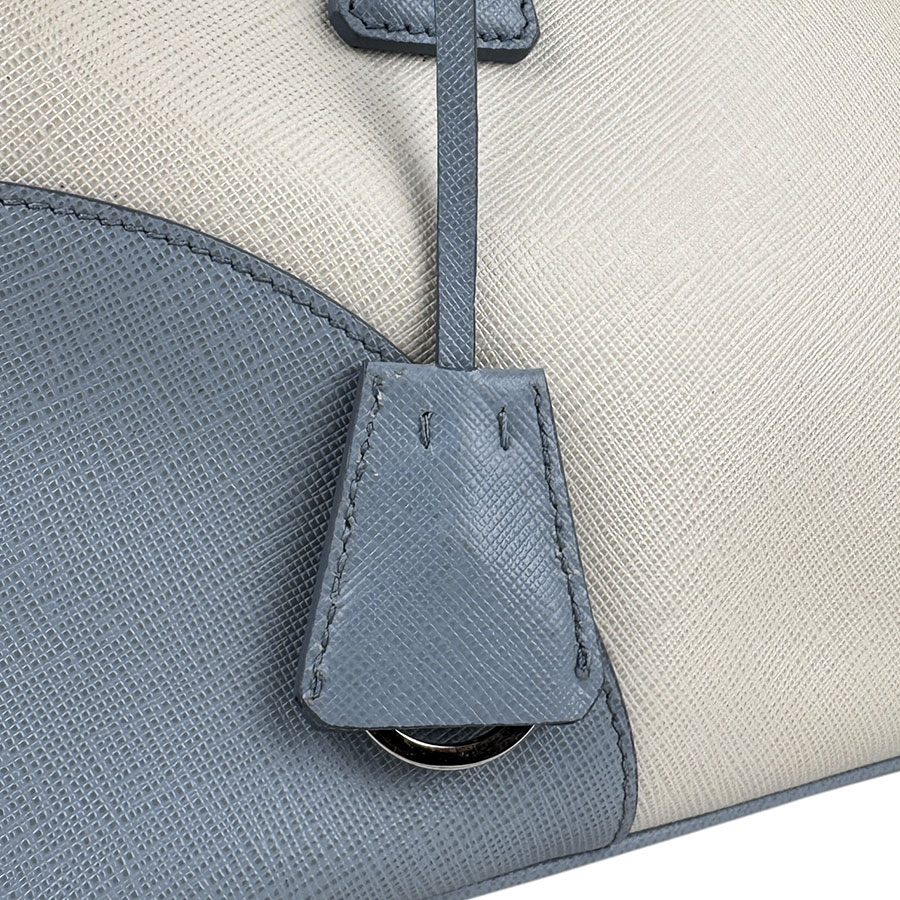 プラダ PRADA ハンドバッグ ショルダーバッグ レザー オフホワイト/ライトブルー シルバー レディース z5405