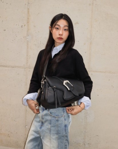 【IUGAMAKARAS】Bumpy Buckle Holster Bag 【IUGAMAKARAS】Bumpy Buckle Holster Bag