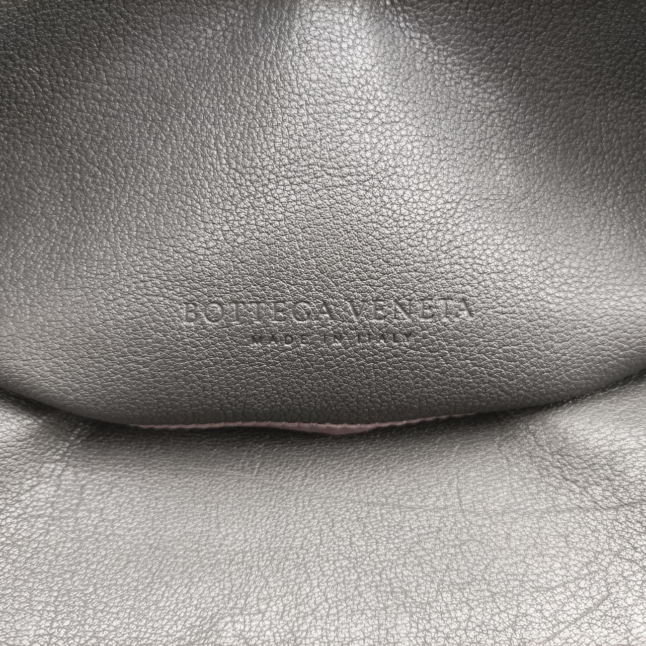 イントレチャートグレーレザーB02044192G中古 イントレチャートグレーレザーB02044192G中古