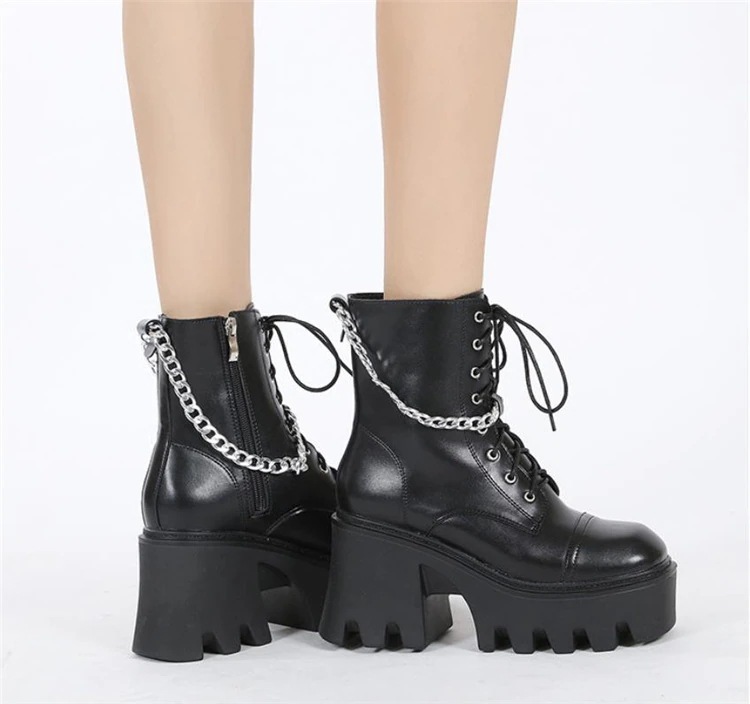 早い者勝ち 2021 欧米風 個性 チェーン パンク 太いヒール 厚い底 ショートブーツ トレンド 早い者勝ち 2021 欧米風 個性 チェーン パンク 太いヒール 厚い底 ショートブーツ トレンド