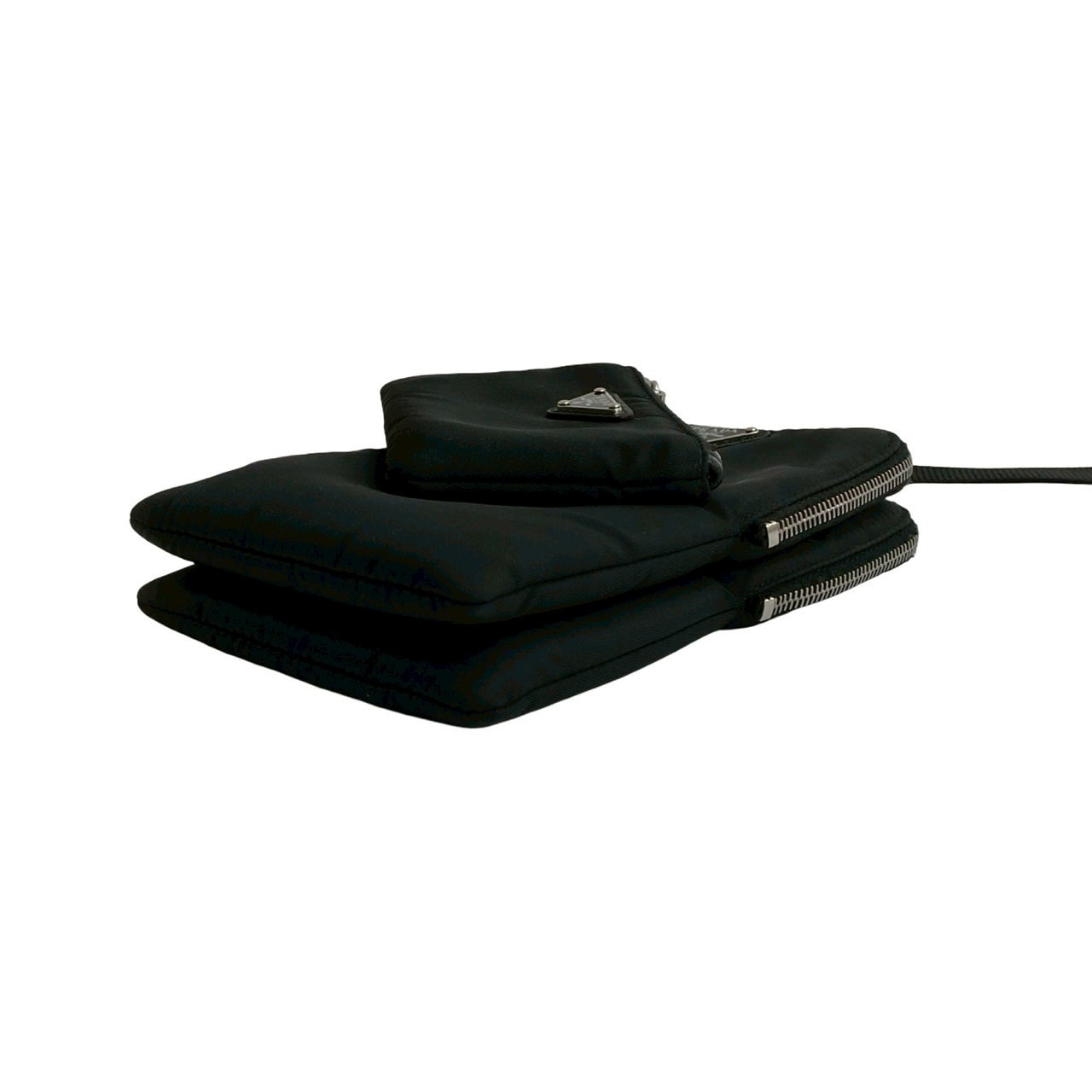 Re-Nylon 三角ロゴ 金具ポーチ ナイロン ブラック 20924 Re-Nylon 三角ロゴ 金具ポーチ ナイロン ブラック 20924