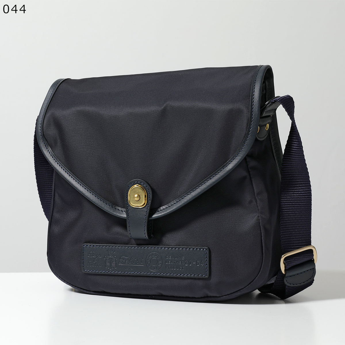 希少★フェリージ　メッセンジャーバッグ　ショルダーバッグ　ナイロン　ネイビー 楽天市場】フェリージ felisi FELISI ショルダーバッグ ナイロン